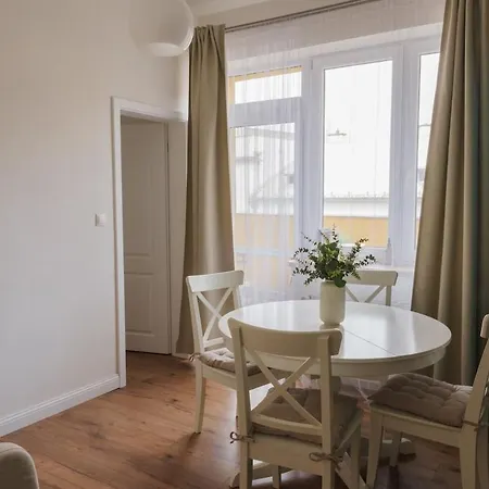 S Velkou Terasou A Balkonom V Centre Mesta! * ブラチスラヴァ