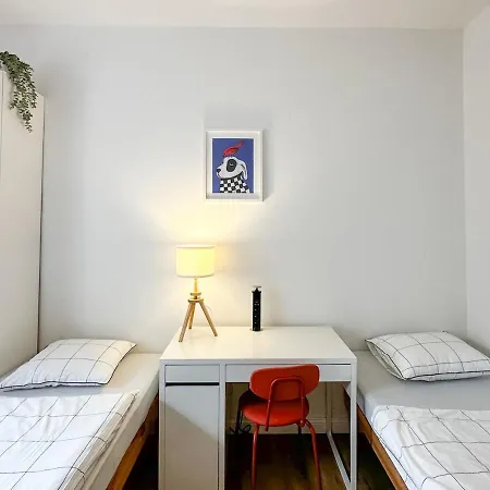 S Velkou Terasou A Balkonom V Centre Mesta! Lägenhet