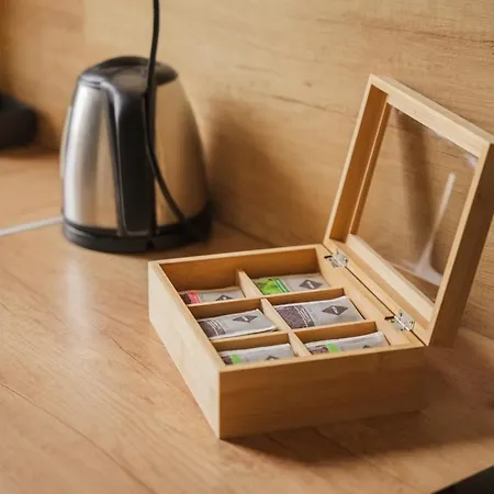 S Velkou Terasou A Balkonom V Centre Mesta! Lägenhet