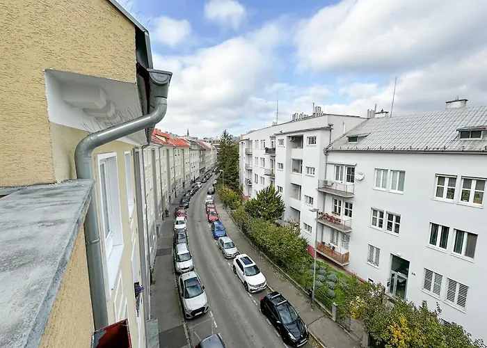 S Velkou Terasou A Balkonom V Centre Mesta! * Bratislava