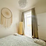 Appartement S Velkou Terasou A Balkonom V Centre Mesta!