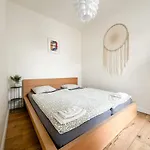 Appartement S Velkou Terasou A Balkonom V Centre Mesta! Bratislava