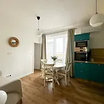 Appartement S Velkou Terasou A Balkonom V Centre Mesta! *