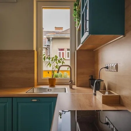 Διαμέρισμα S Velkou Terasou A Balkonom V Centre Mesta!