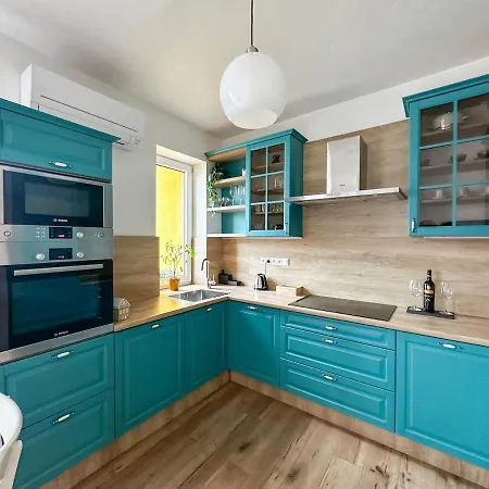 Διαμέρισμα S Velkou Terasou A Balkonom V Centre Mesta! *